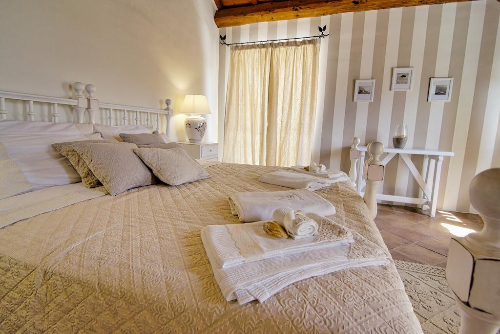 Domus Corallia-Luxury Rooms Порто-Ротондо Номер фото